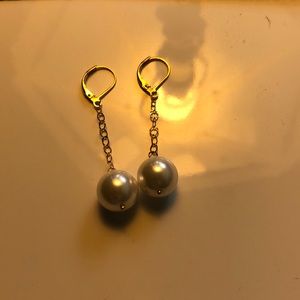 Earrings dangle chain large pearl cream 18K gold plated